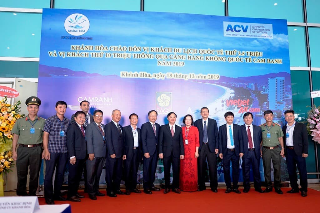 Cam Ranh International Terminal welcomed the first international flight