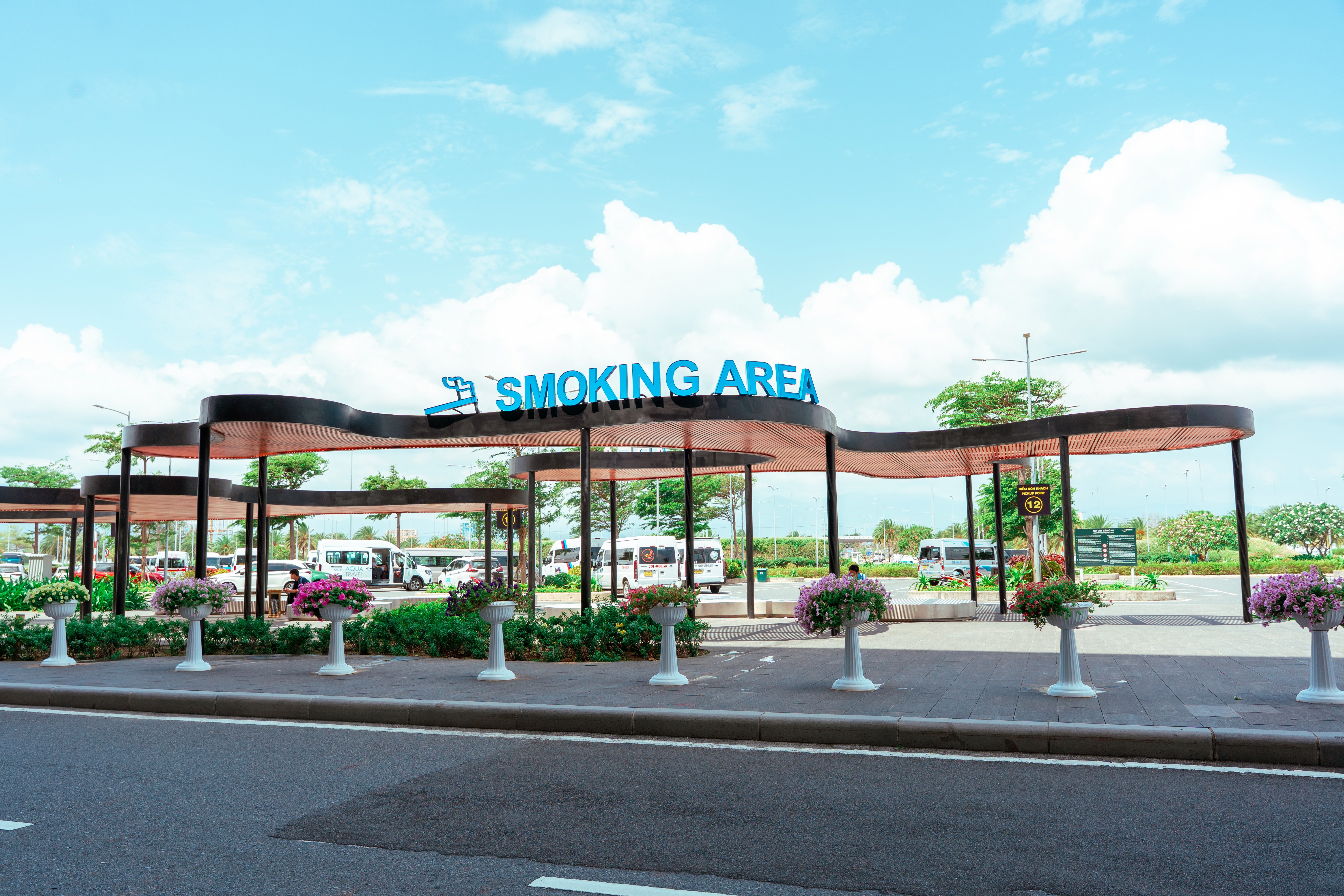 Khu Vực Hút Thuốc