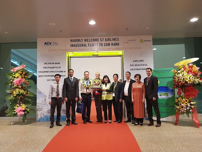 S7 Inaugural Flight Crew, CRTC Board of Director, ACV Representative and SAGS Representative