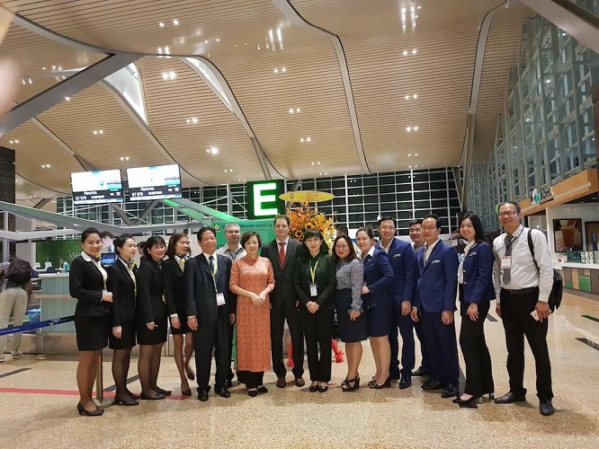 CRTC representatives and S7 Airlines Branch Manager in Cam Ranh International Terminal - Mr. Anton Petin